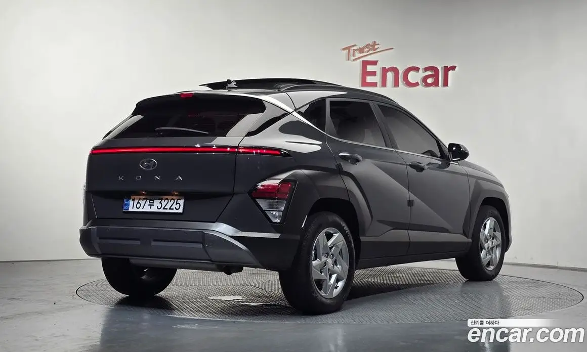 Hyundai Kona 2023 1.6 автомат (гидро), фото 1 Hyundai Kona 2023 1.6 автомат (гидро), фото 1