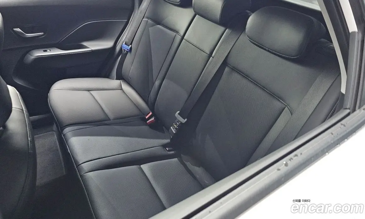 Hyundai Kona 2024 1.6 автомат (гидро), фото 28