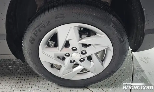 Hyundai Kona 2024 1.6 автомат (гидро), миниатюра 6
