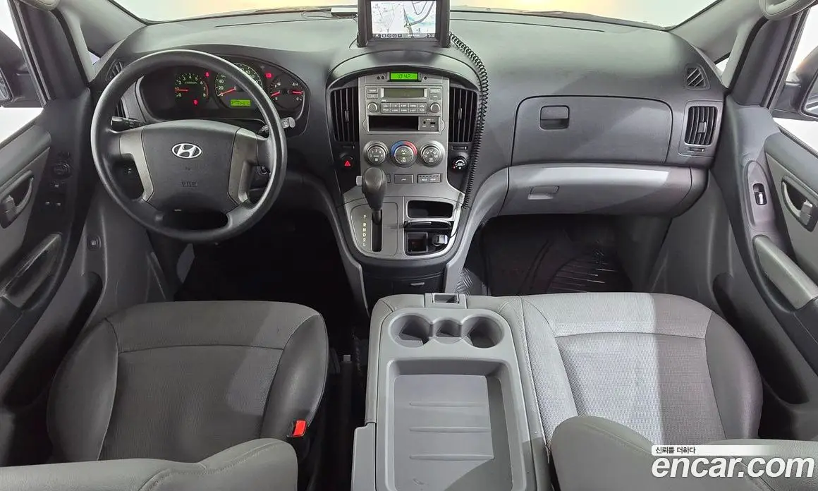 Hyundai Starex 2011 2.4 автомат (гидро), фото 7 Hyundai Starex 2011 2.4 автомат (гидро), фото 7