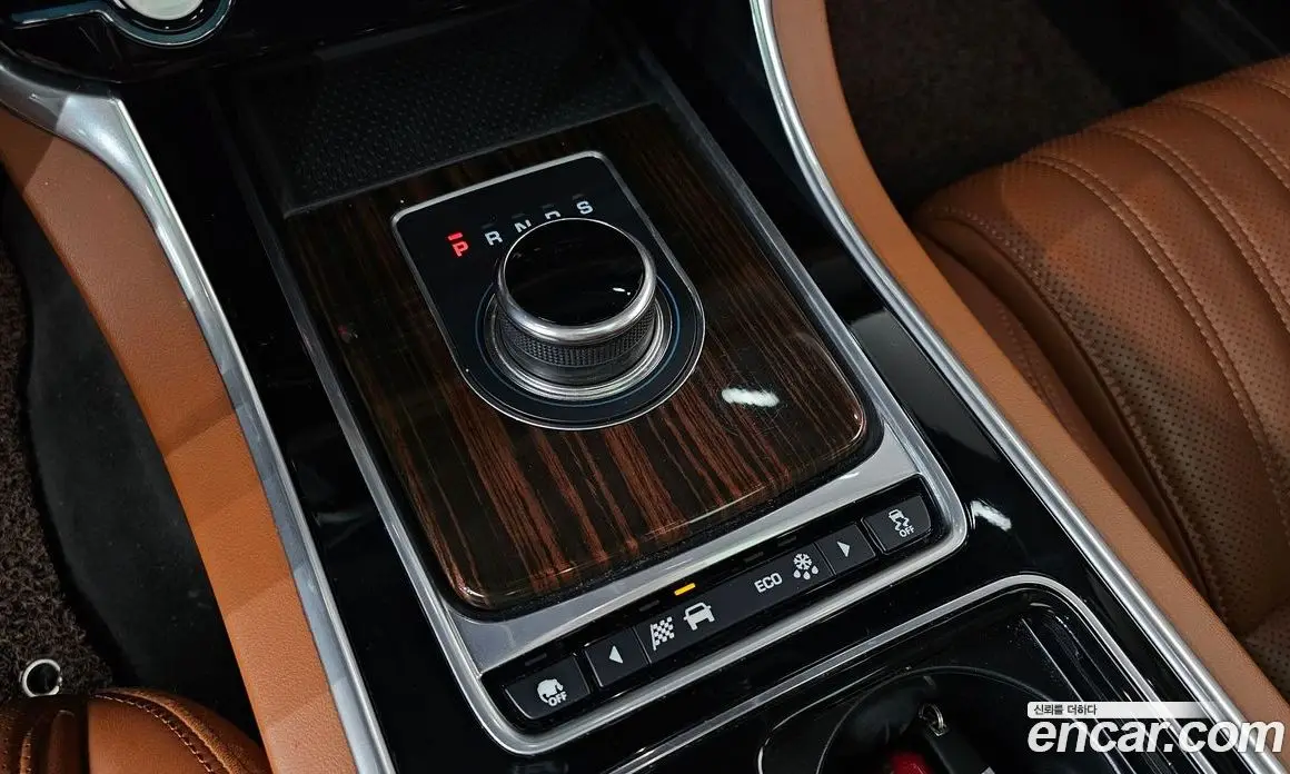 Jaguar XF 2018 2.0 автомат (гидро), фото 12 Jaguar XF 2018 2.0 автомат (гидро), фото 12