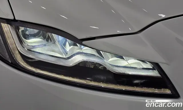 Jaguar XF 2018 2.0 автомат (гидро), миниатюра 8 Jaguar XF 2018 2.0 автомат (гидро), миниатюра 8