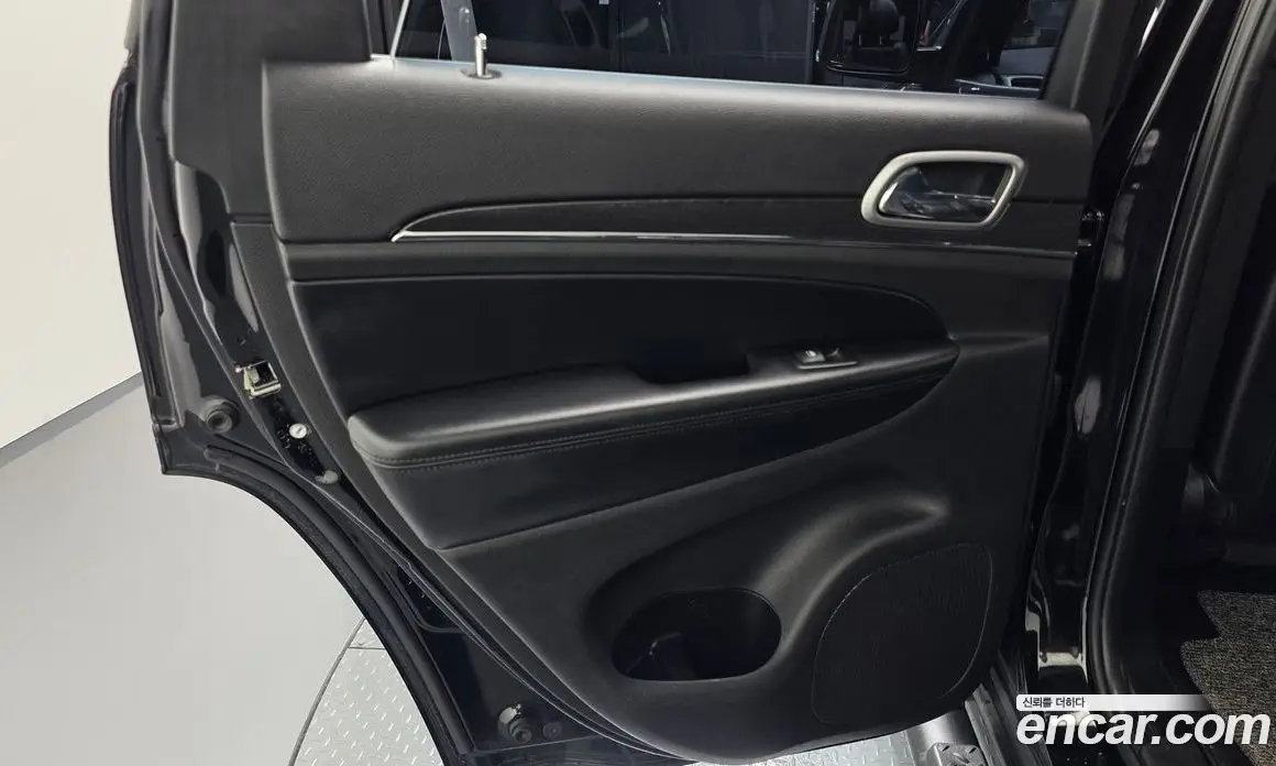 Jeep Cherokee 2018 3.0 автомат (гидро), фото 14 Jeep Cherokee 2018 3.0 автомат (гидро), фото 14