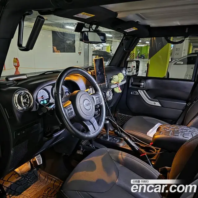 Jeep Wrangler 2016 3.6 автомат (гидро), миниатюра 7 Jeep Wrangler 2016 3.6 автомат (гидро), миниатюра 7