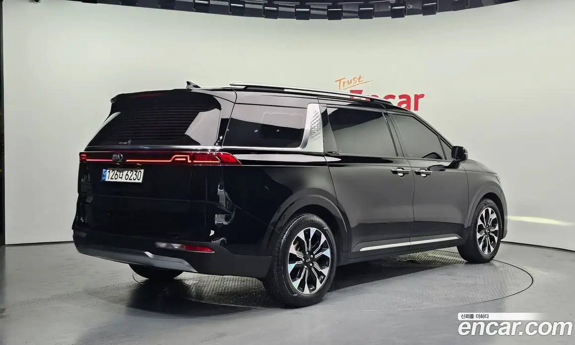 Kia Carnival 2021 3.5 автомат (гидро), фото 2 Kia Carnival 2021 3.5 автомат (гидро), фото 2