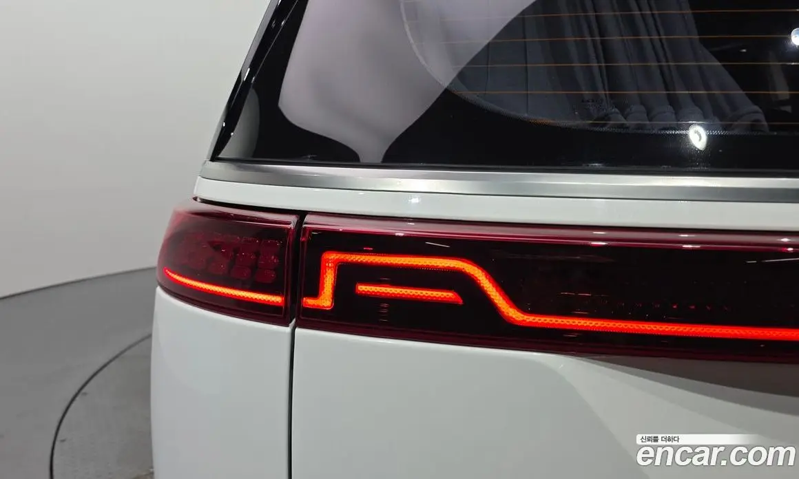Kia Carnival 2022 3.5 автомат (гидро), фото 9 Kia Carnival 2022 3.5 автомат (гидро), фото 9