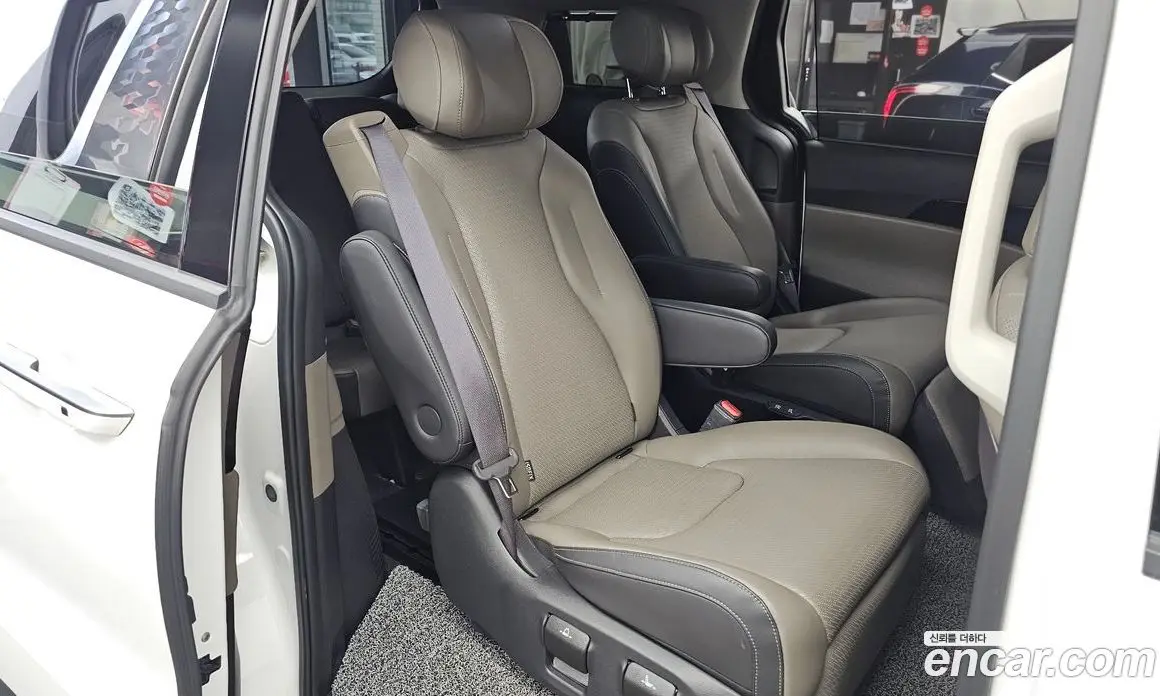 Kia Carnival 2024 2.2 автомат (гидро), фото 18 Kia Carnival 2024 2.2 автомат (гидро), фото 18