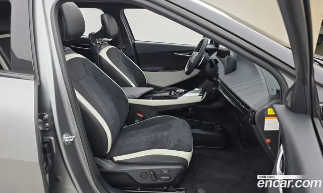 Kia EV6 2021 0.1 автомат (гидро), миниатюра 11