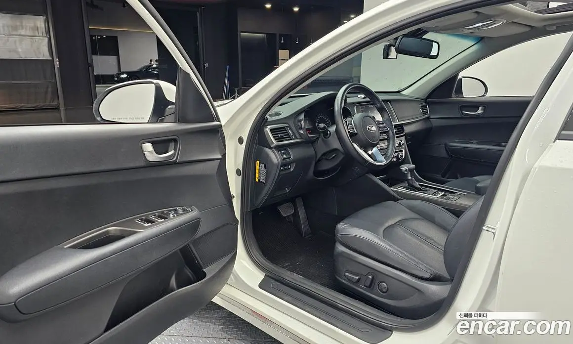 Kia K5 (Optima) 2019 2.0 автомат (гидро), фото 13