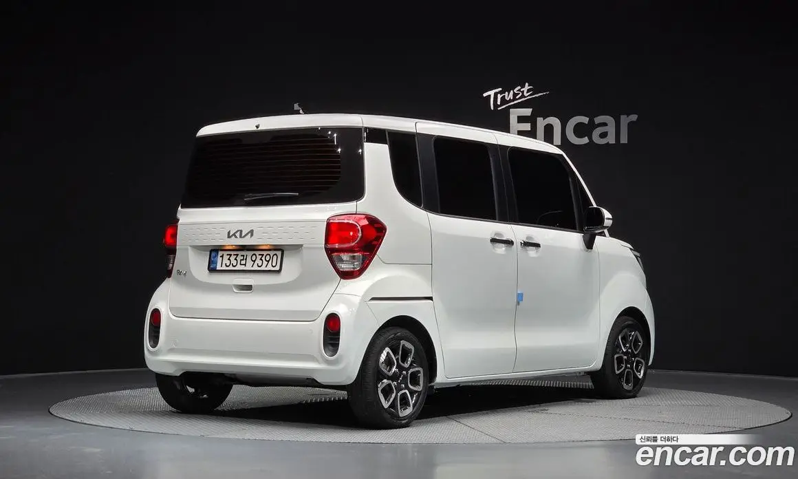Kia Ray 2022 1.0 автомат (гидро), фото 2 Kia Ray 2022 1.0 автомат (гидро), фото 2