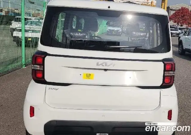 Kia Ray 2025 1.0 автомат (гидро), миниатюра 3 Kia Ray 2025 1.0 автомат (гидро), миниатюра 3