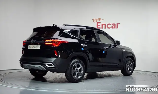 Kia Seltos 2022 1.6 автомат (гидро), миниатюра 2