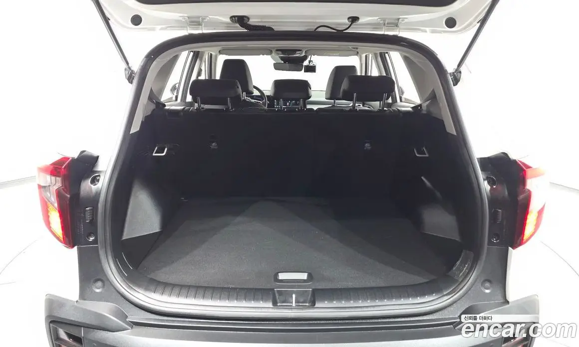 Kia Seltos 2025 1.6 автомат (гидро), фото 20 Kia Seltos 2025 1.6 автомат (гидро), фото 20