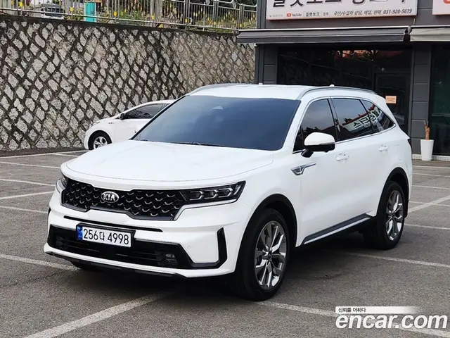 Kia Sorento 2020 2.2 автомат (гидро), миниатюра 1 Kia Sorento 2020 2.2 автомат (гидро), миниатюра 1