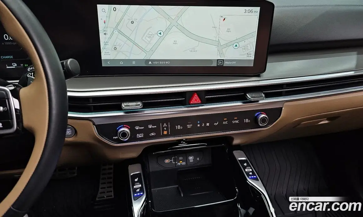 Kia Sorento 2025 1.6 автомат (гидро), фото 18 Kia Sorento 2025 1.6 автомат (гидро), фото 18