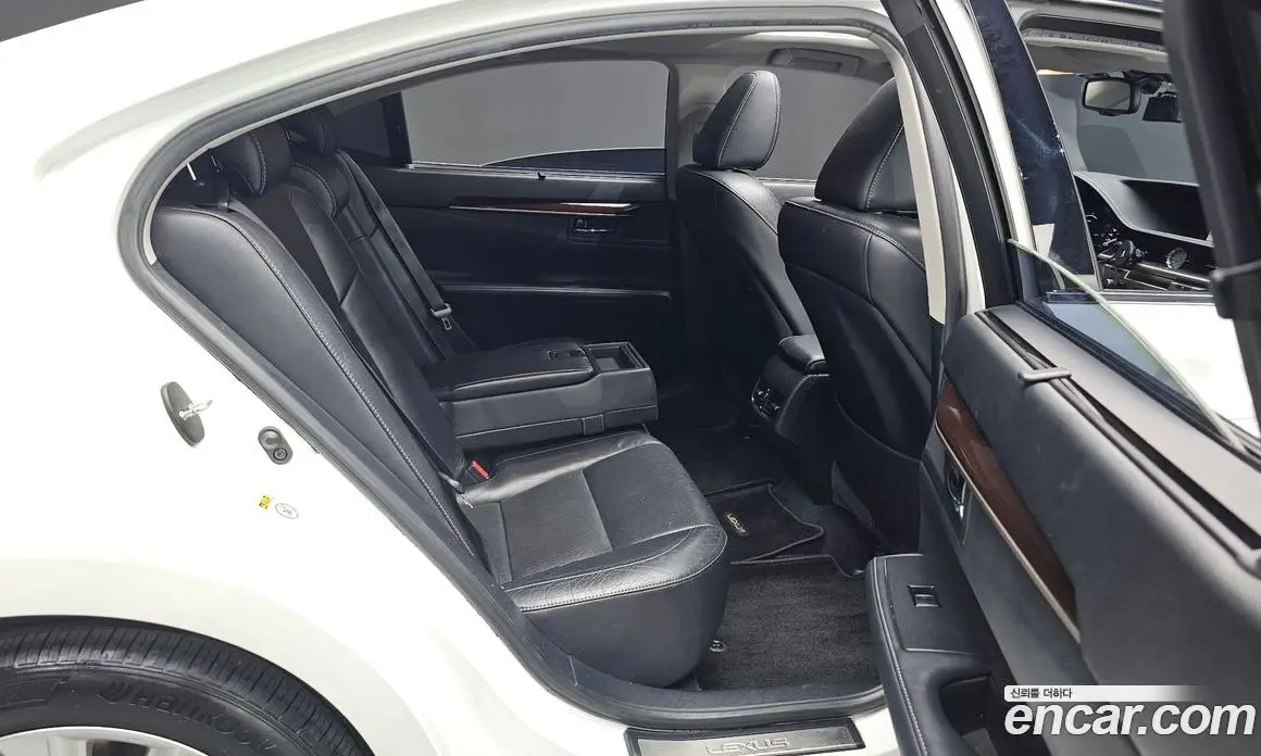 Lexus ES 2012 2.5 автомат (гидро), фото 11 Lexus ES 2012 2.5 автомат (гидро), фото 11