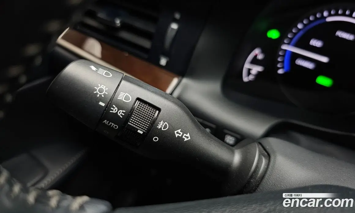 Lexus ES 2012 2.5 автомат (гидро), фото 20 Lexus ES 2012 2.5 автомат (гидро), фото 20