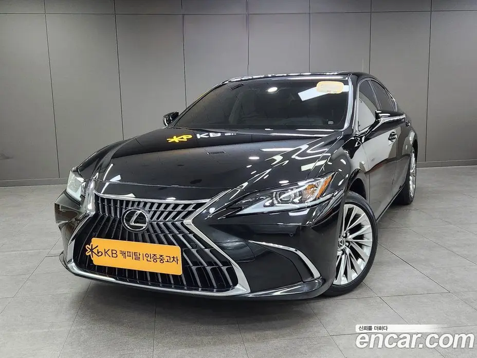 Lexus ES 2023 2.5 автомат (гидро), фото 1 Lexus ES 2023 2.5 автомат (гидро), фото 1