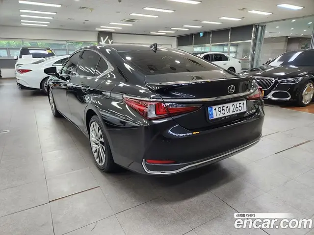 Lexus ES 2023 2.5 автомат (гидро), миниатюра 2 Lexus ES 2023 2.5 автомат (гидро), миниатюра 2