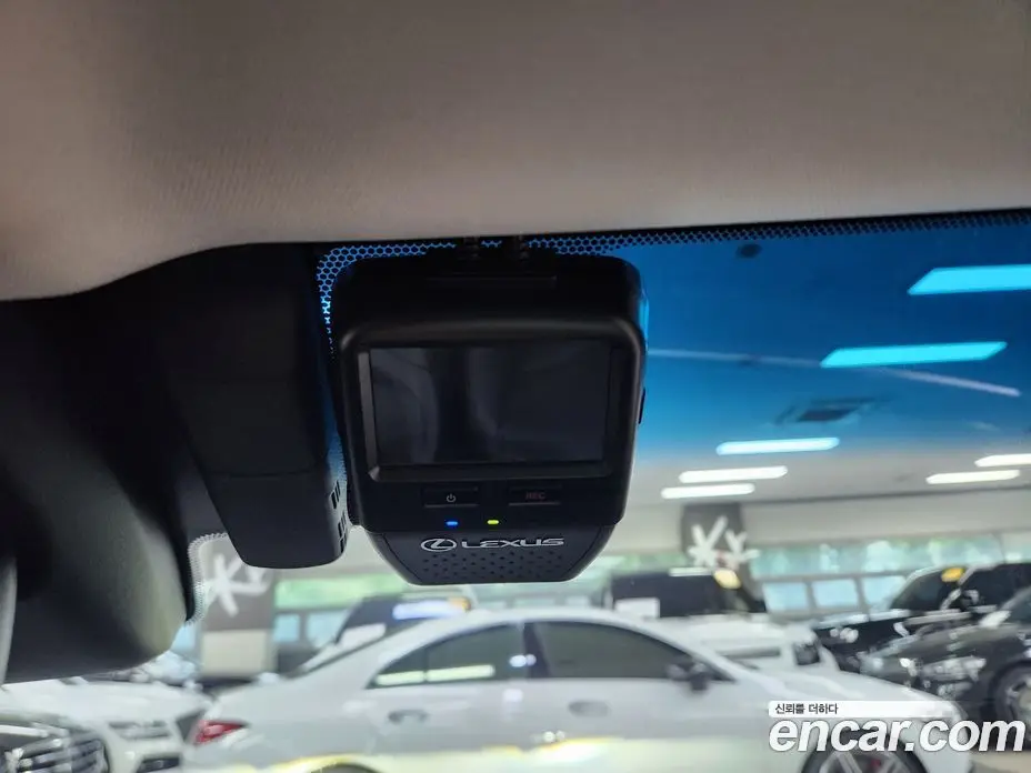 Lexus ES 2023 2.5 автомат (гидро), фото 15 Lexus ES 2023 2.5 автомат (гидро), фото 15