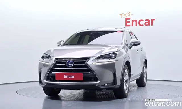 Lexus NX 2015 2.5 автомат (гидро), миниатюра 3 Lexus NX 2015 2.5 автомат (гидро), миниатюра 3