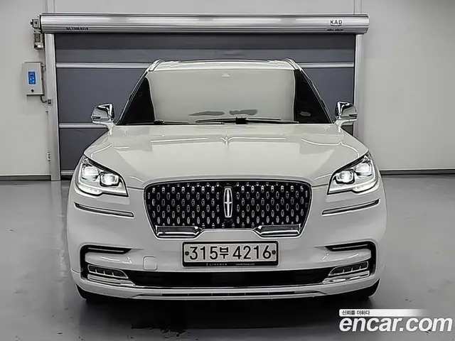Lincoln Aviator 2020 3.0 автомат (гидро), миниатюра 2