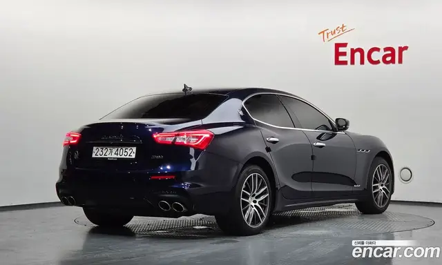Maserati Ghibli 2020 3.0 автомат (гидро), миниатюра 2