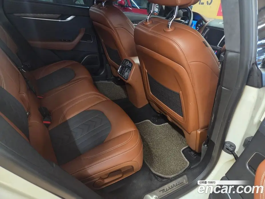 Maserati Levante 2018 3.0 автомат (гидро), фото 16