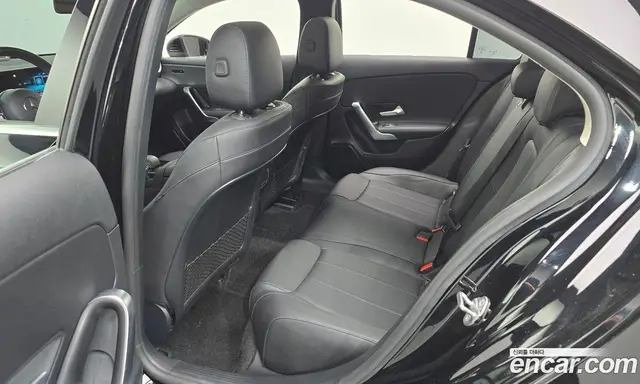Mercedes-Benz A-Class 2020 2.0 автомат (гидро), миниатюра 11