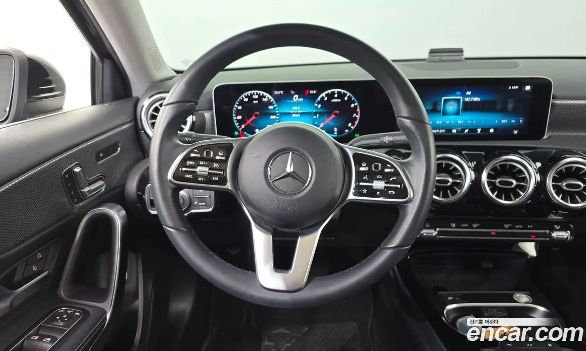 Mercedes-Benz A-Class 2020 2.0 автомат (гидро), фото 13