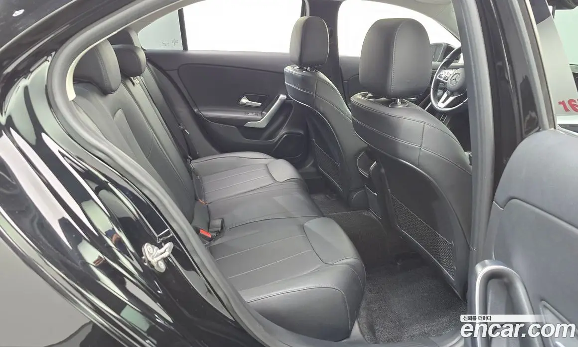Mercedes-Benz A-Class 2020 2.0 автомат (гидро), фото 19