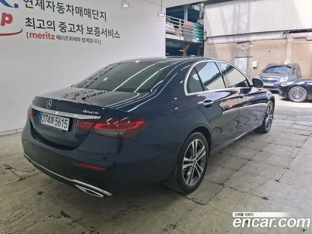 Mercedes-Benz E-Class 2022 2.0 автомат (гидро), миниатюра 5 Mercedes-Benz E-Class 2022 2.0 автомат (гидро), миниатюра 5