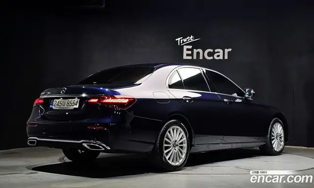 Mercedes-Benz E-Class 2022 2.0 автомат (гидро), миниатюра 2 Mercedes-Benz E-Class 2022 2.0 автомат (гидро), миниатюра 2