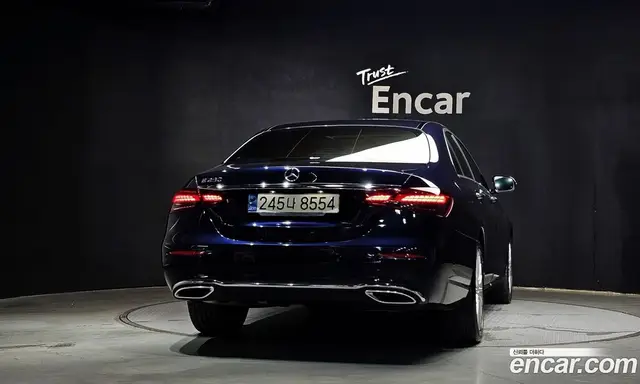 Mercedes-Benz E-Class 2022 2.0 автомат (гидро), миниатюра 4 Mercedes-Benz E-Class 2022 2.0 автомат (гидро), миниатюра 4