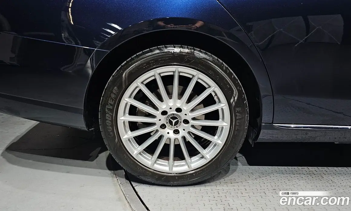 Mercedes-Benz E-Class 2022 2.0 автомат (гидро), фото 5 Mercedes-Benz E-Class 2022 2.0 автомат (гидро), фото 5