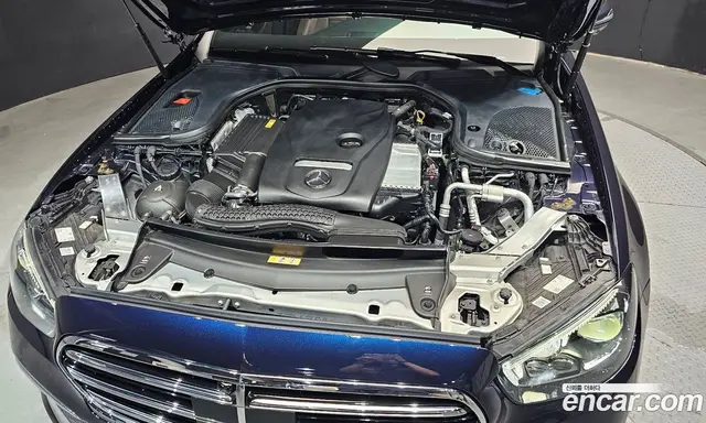 Mercedes-Benz E-Class 2022 2.0 автомат (гидро), миниатюра 6 Mercedes-Benz E-Class 2022 2.0 автомат (гидро), миниатюра 6