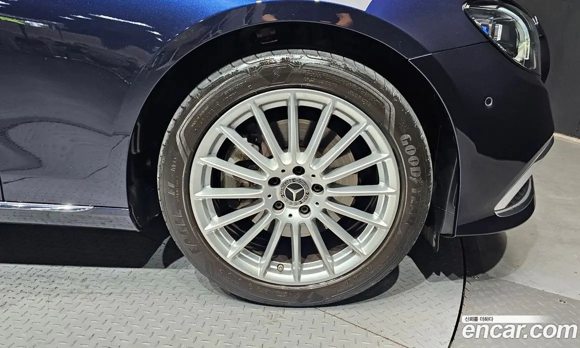 Mercedes-Benz E-Class 2022 2.0 автомат (гидро), фото 7 Mercedes-Benz E-Class 2022 2.0 автомат (гидро), фото 7