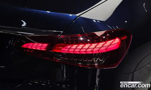 Mercedes-Benz E-Class 2022 2.0 автомат (гидро), миниатюра 9 Mercedes-Benz E-Class 2022 2.0 автомат (гидро), миниатюра 9