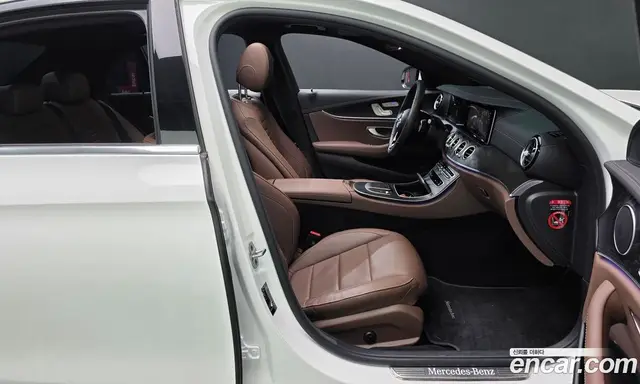 Mercedes-Benz E-Class 2023 2.0 автомат (гидро), миниатюра 11 Mercedes-Benz E-Class 2023 2.0 автомат (гидро), миниатюра 11