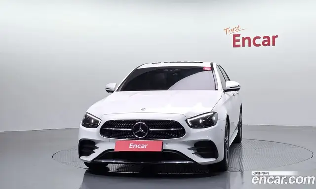 Mercedes-Benz E-Class 2023 2.0 автомат (гидро), миниатюра 3 Mercedes-Benz E-Class 2023 2.0 автомат (гидро), миниатюра 3