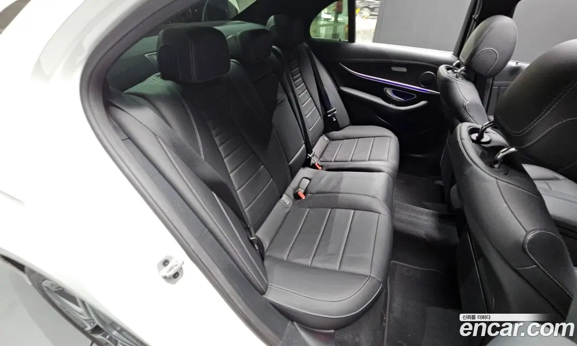 Mercedes-Benz E-Class 2023 2.0 автомат (гидро), фото 18