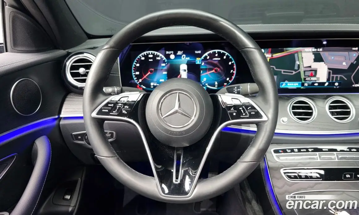 Mercedes-Benz E-Class 2023 2.0 автомат (гидро), фото 20