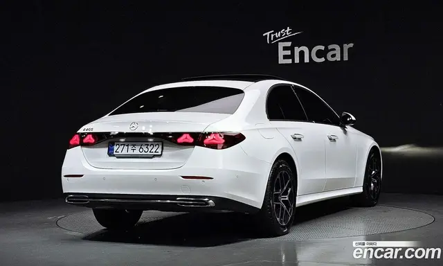 Mercedes-Benz E-Class 2025 2.0 автомат (гидро), миниатюра 2