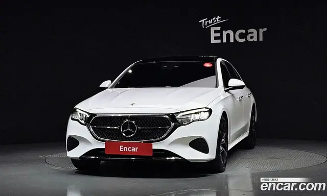 Mercedes-Benz E-Class 2025 2.0 автомат (гидро), миниатюра 3