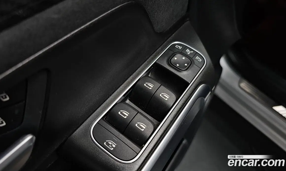 Mercedes-Benz GLB-Class 2021 2.0 автомат (гидро), фото 24
