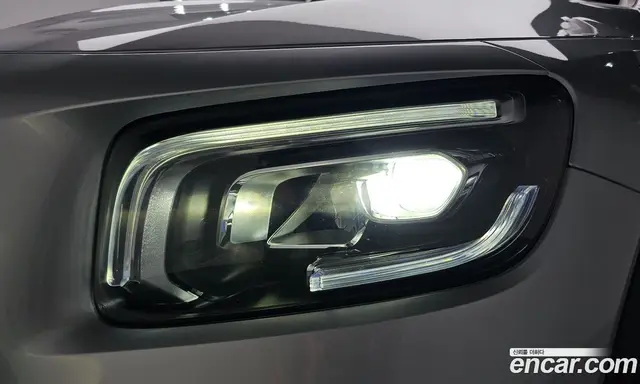 Mercedes-Benz GLB-Class 2021 2.0 автомат (гидро), миниатюра 7