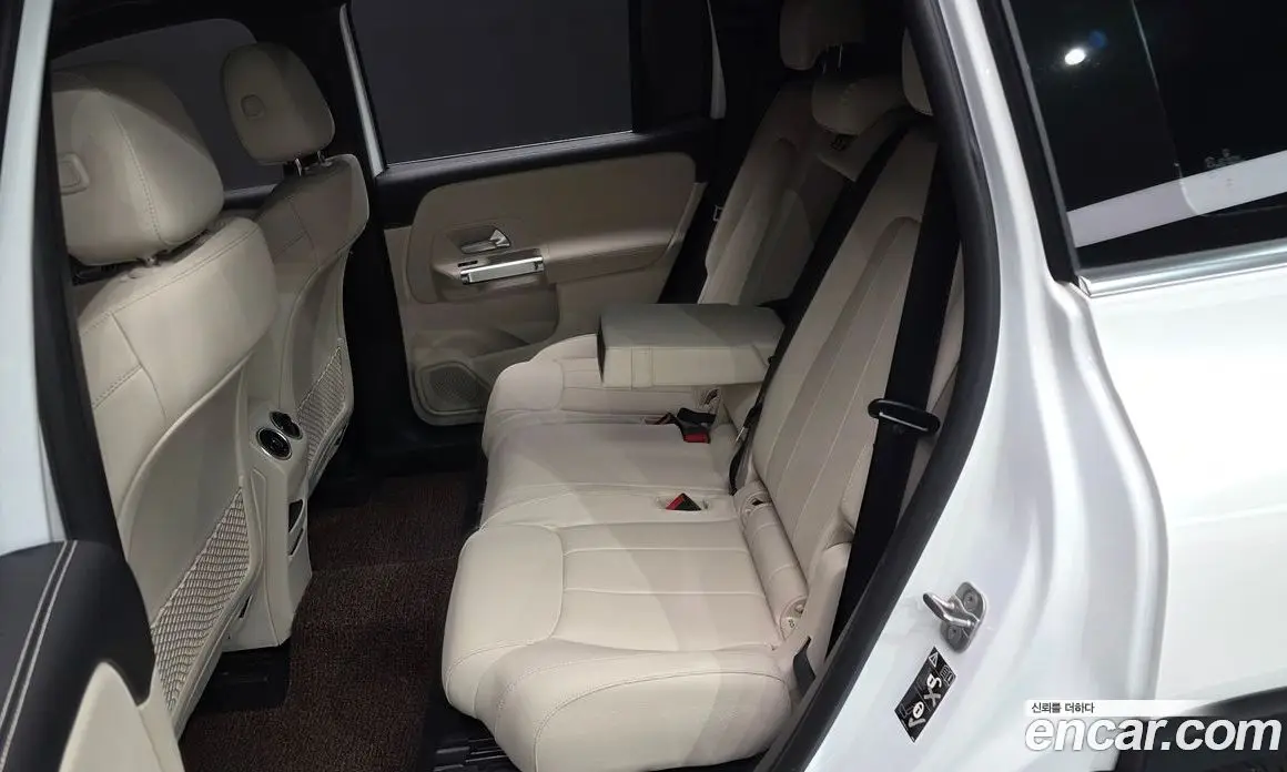 Mercedes-Benz GLB-Class 2024 1.9 автомат (гидро), фото 18 Mercedes-Benz GLB-Class 2024 1.9 автомат (гидро), фото 18