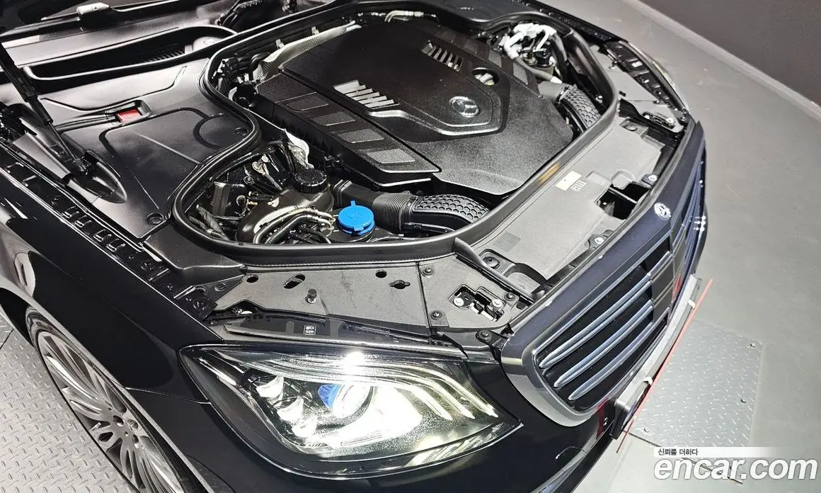 Mercedes-Benz S-Class 2018 4.0 автомат (гидро), фото 6