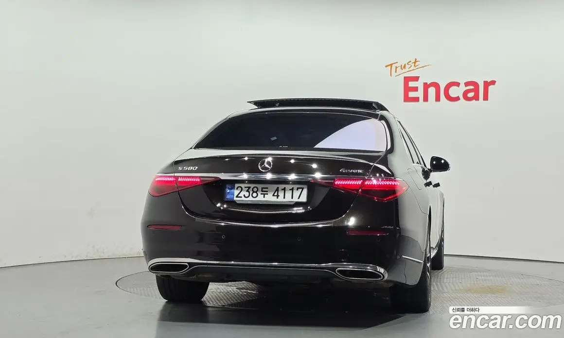 Mercedes-Benz S-Class 2022 4.0 автомат (гидро), фото 4