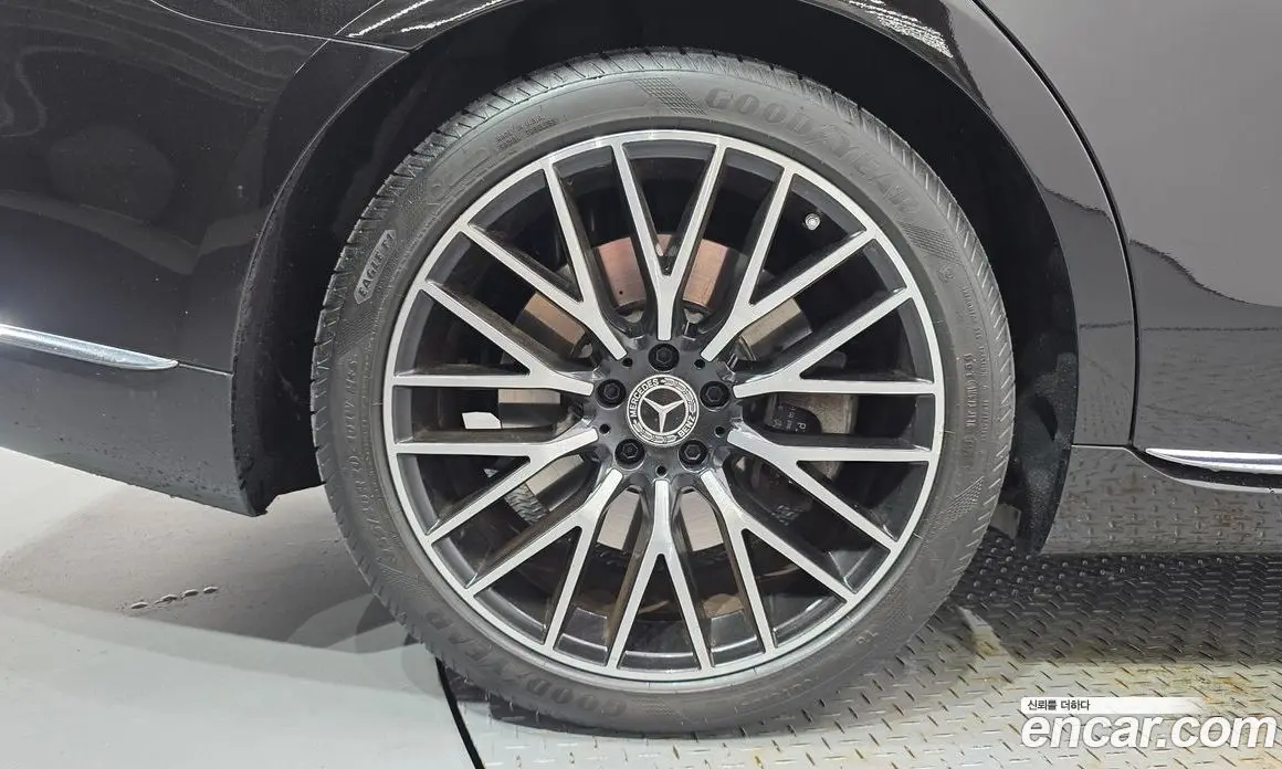Mercedes-Benz S-Class 2022 4.0 автомат (гидро), фото 5